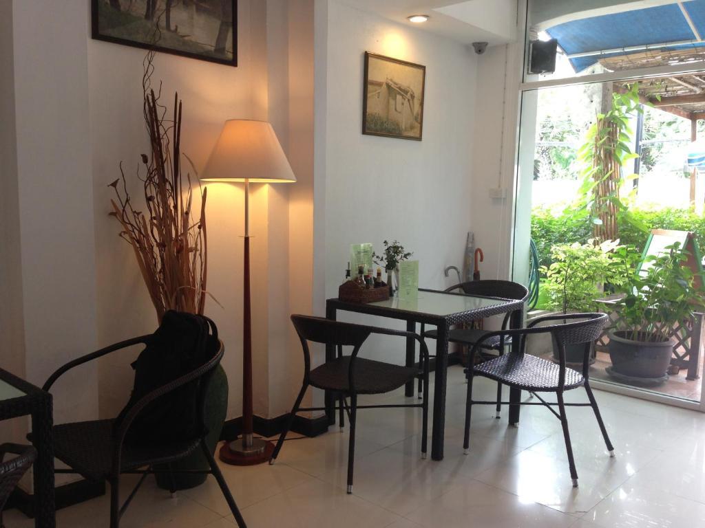Corner Cafe Bed & Breakfast ホアヒン郡 エクステリア 写真