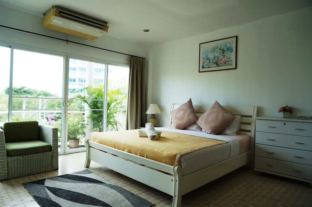 Corner Cafe Bed & Breakfast ホアヒン郡 エクステリア 写真